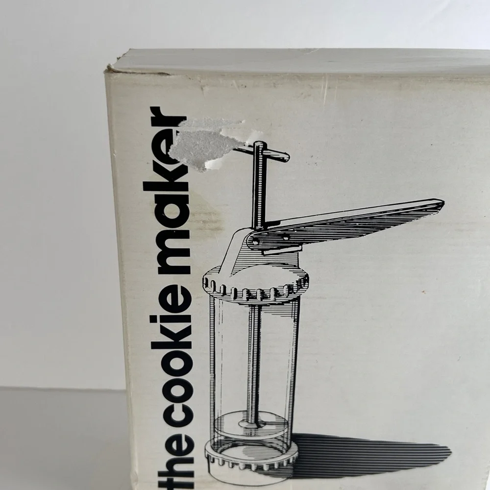 Cookie Press Knobler The Cookie Maker with Discs and Recipes in box Xmas Cookies